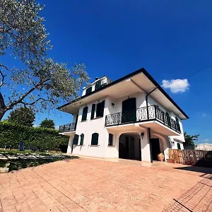 https://prima-peschiera-del-garda.hotelinveneto.com